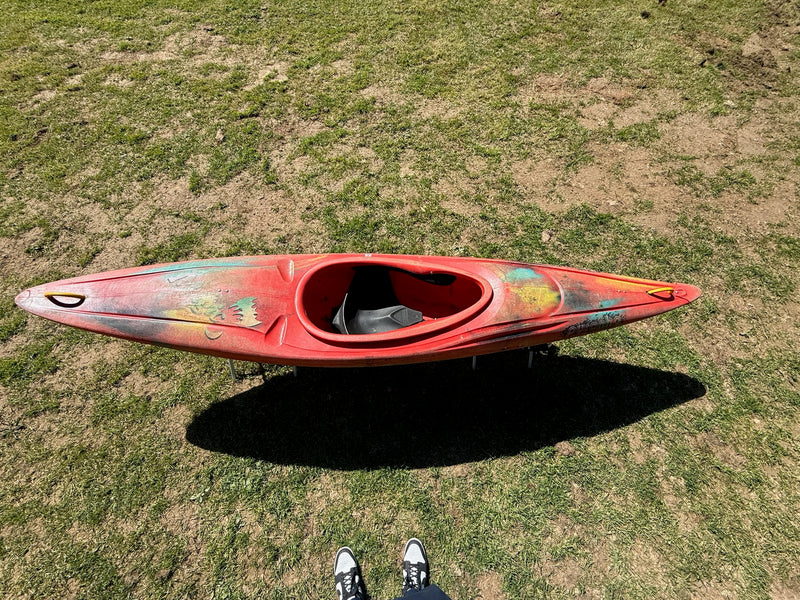 Load image into Gallery viewer, Pre-Loved Pyranha Magic Bat
